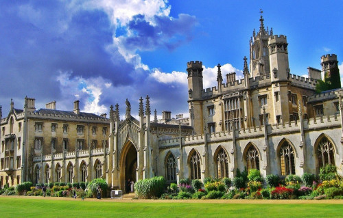 Ел тарихын ағылшын тілінде насихаттау Кембриджде талқыланды