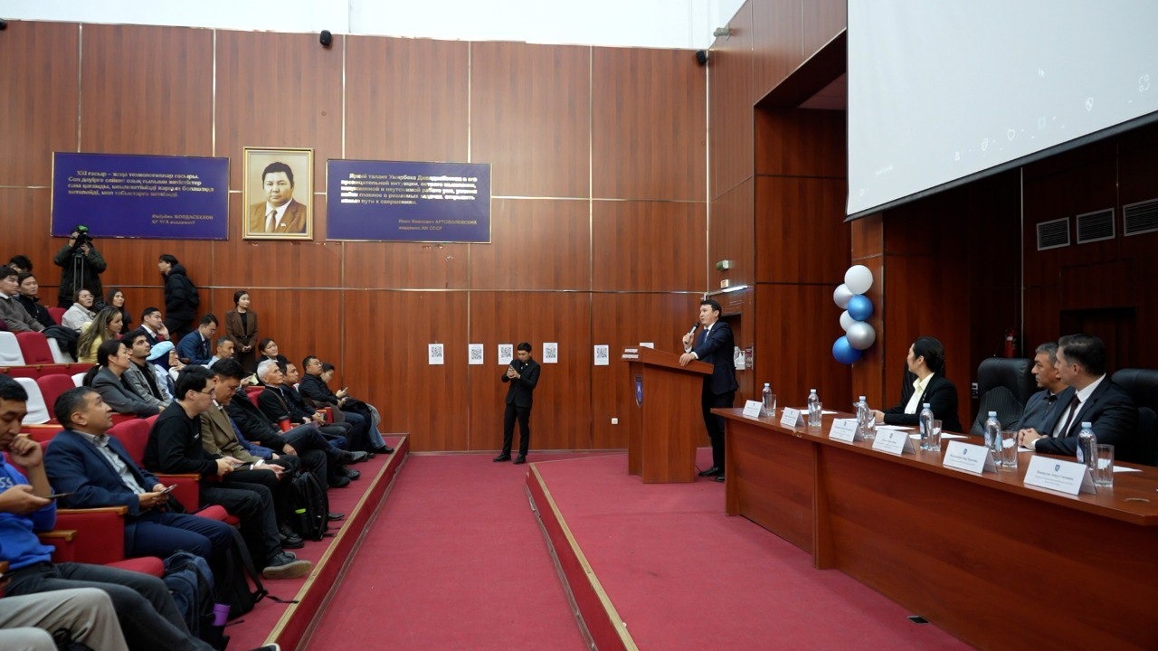 Қазақ тілін цифрландыру қажет