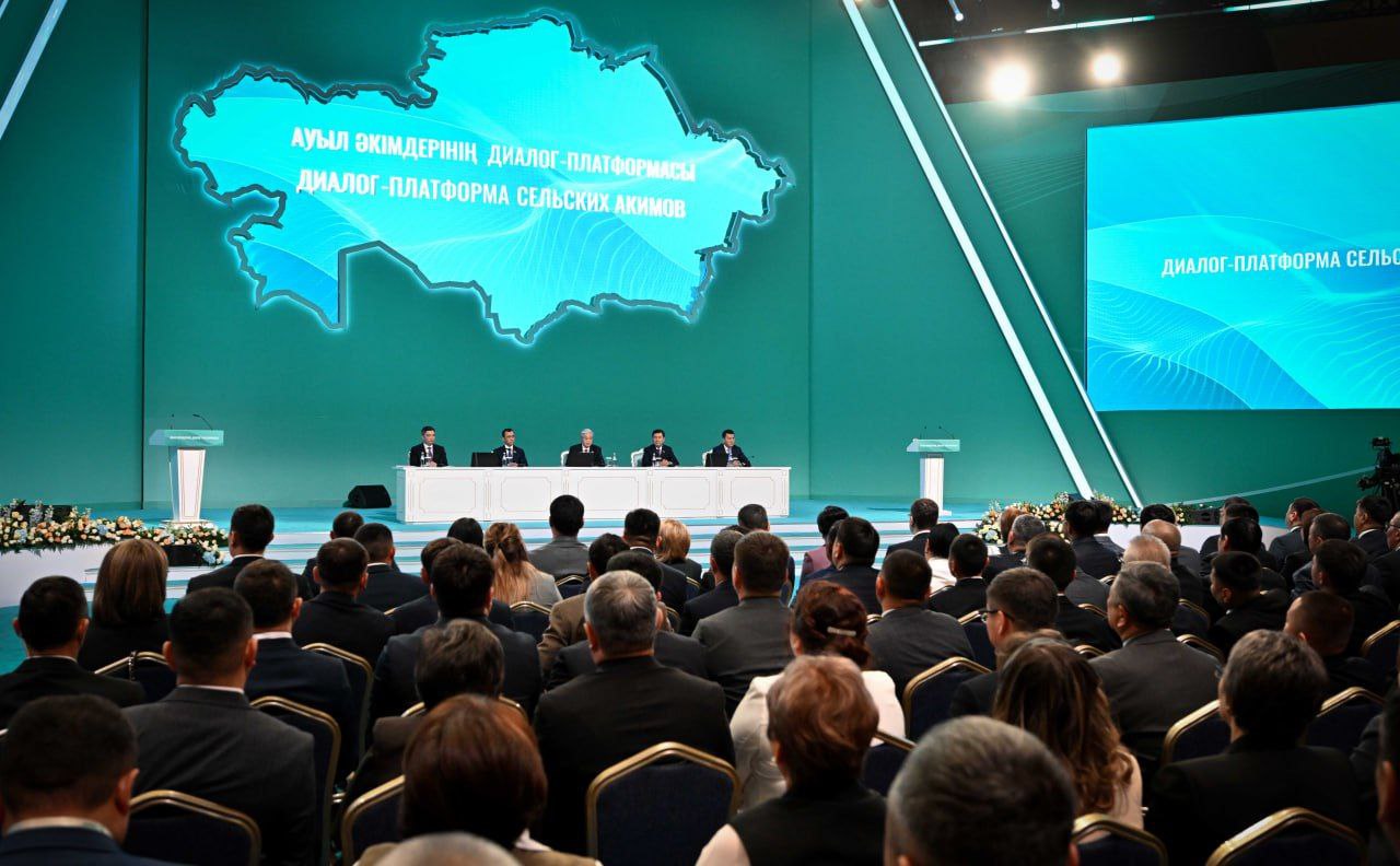 «Бүкіл билік жүйесінің тірегі»: Президент жергілікті әкімдердің ерекше рөліне тоқталды