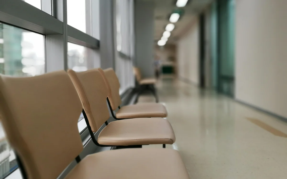 Бала өлімінен кейін бас дәрігер қызметінен қуылды