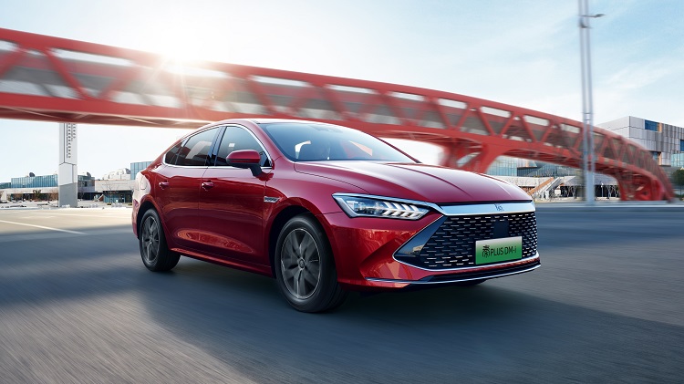 Қытайлық BYD бренді сапасыз автокөліктерді кері қайтарып алатынын мәлімдеді