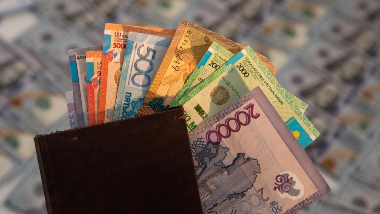 Алматылықтардың орташа айлық жалақысы белгілі болды
