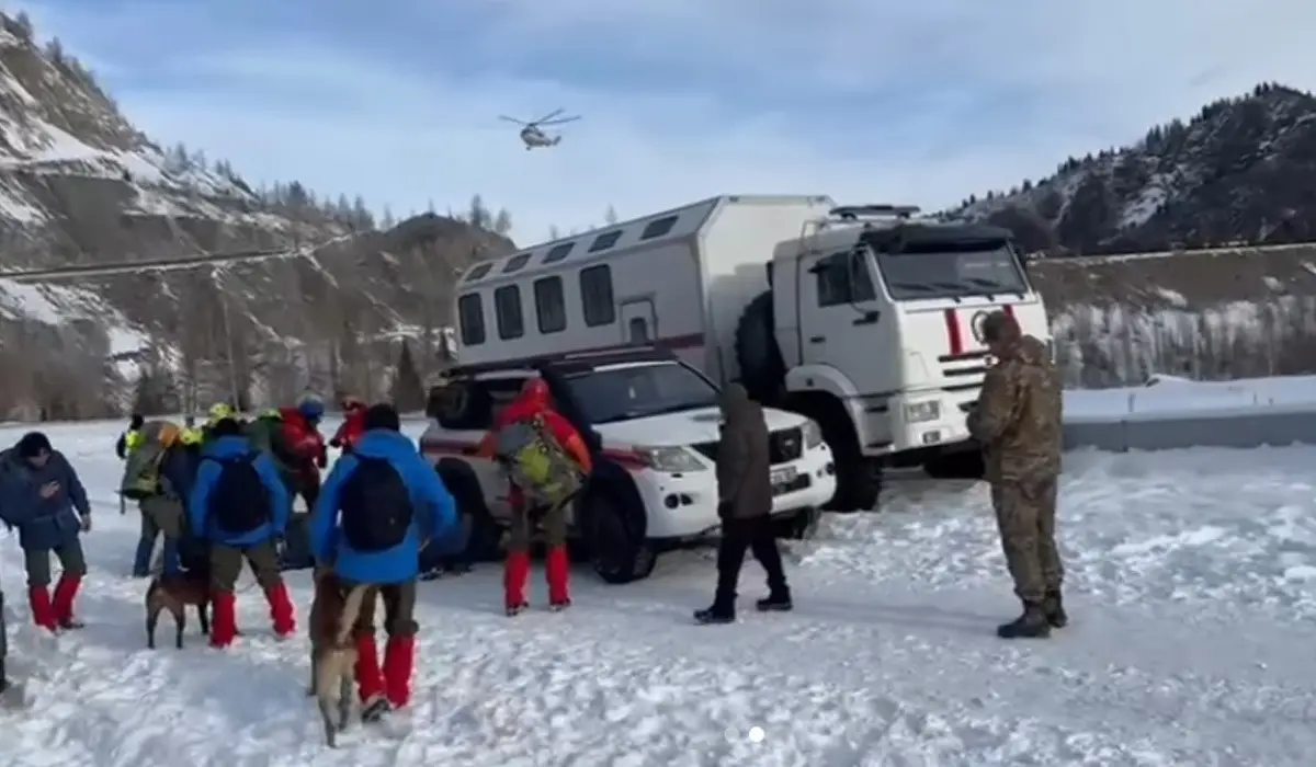 Алматы тауларында үш адам жоғалды: бір адамның мәйіті табылды