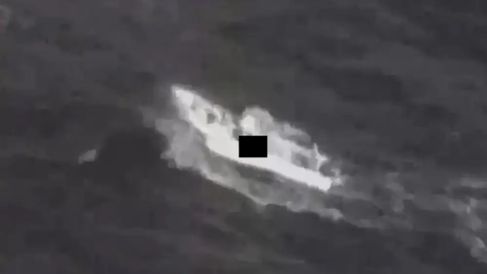 «Мерт болған адамдар бар»: АҚШ Кариб теңізінде 2 кемеге соққы берді