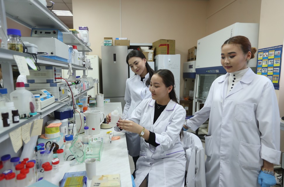 Ғалымын қолдаған ел озады