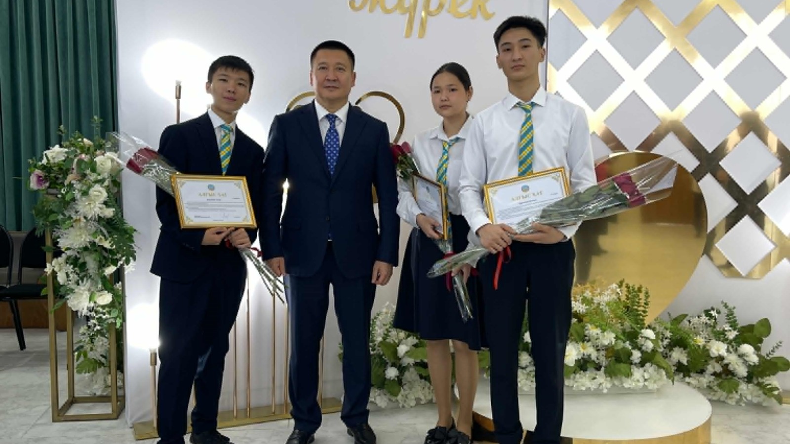 Бар ізгілік – білімде