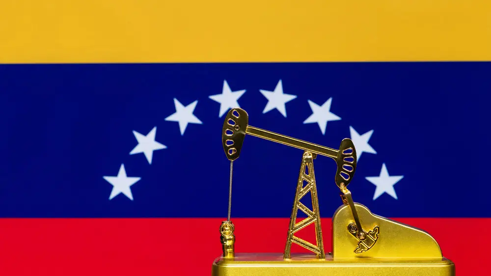 АҚШ Венесуэла мұнайынан 4 млрд доллар пайда тапты