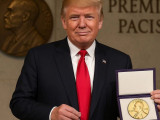 Нобель сыйлығының иегері Трампқа өзінің сыйлығын табыс етті