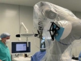Робот-хирург тізе буынын ауыстыру отасын жасады