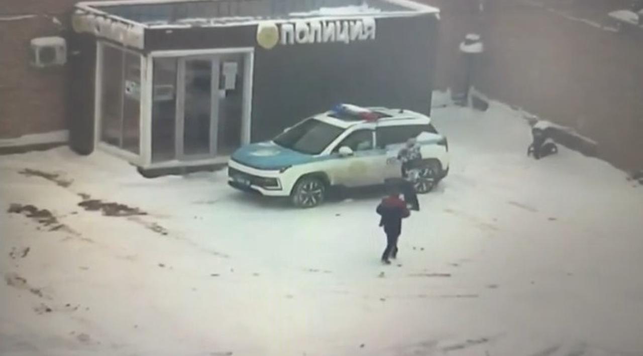 Жамбыл облысында полицейлер оқушының жоғалған телефонын тауып берді