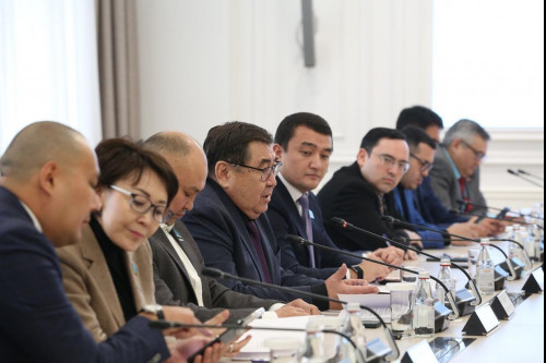 Алматыда конституциялық түзетулер қолдау тауып, олардың мәні түсіндірілді