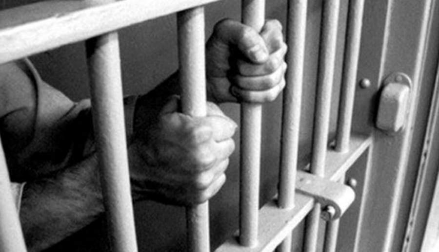 Қырғызстанда 17 жастағы қызды өлтірген күдікті тергеу изоляторында көз жұмды