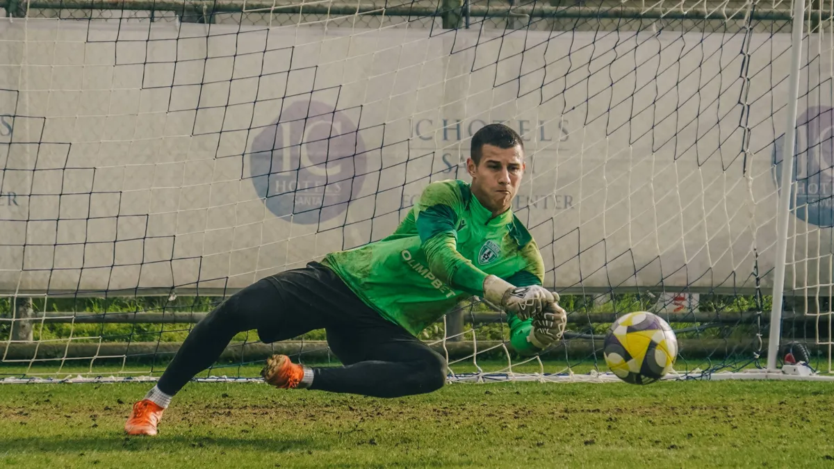 «Атырау» футбол клубы сатылымға шығарылды