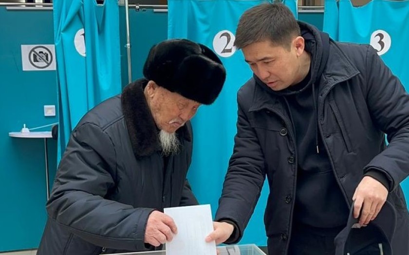 Ақмола облысында қарт жауынгер де өз таңдауын жасады