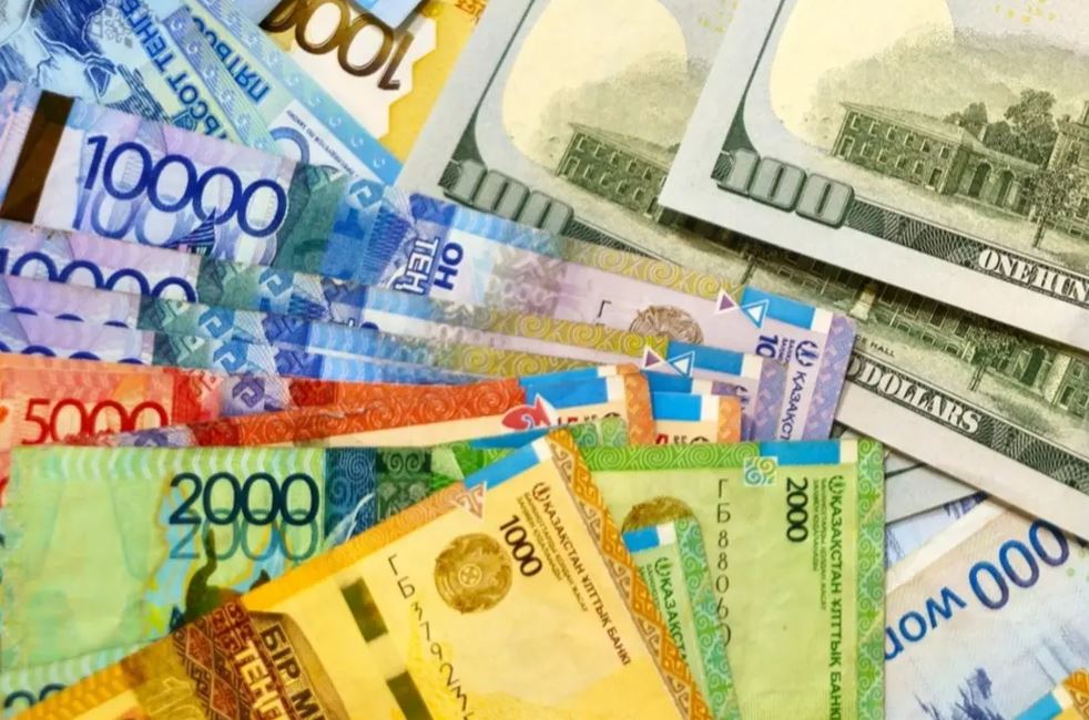 Доллар бір тәулікте 6,59 теңгеге арзандады
