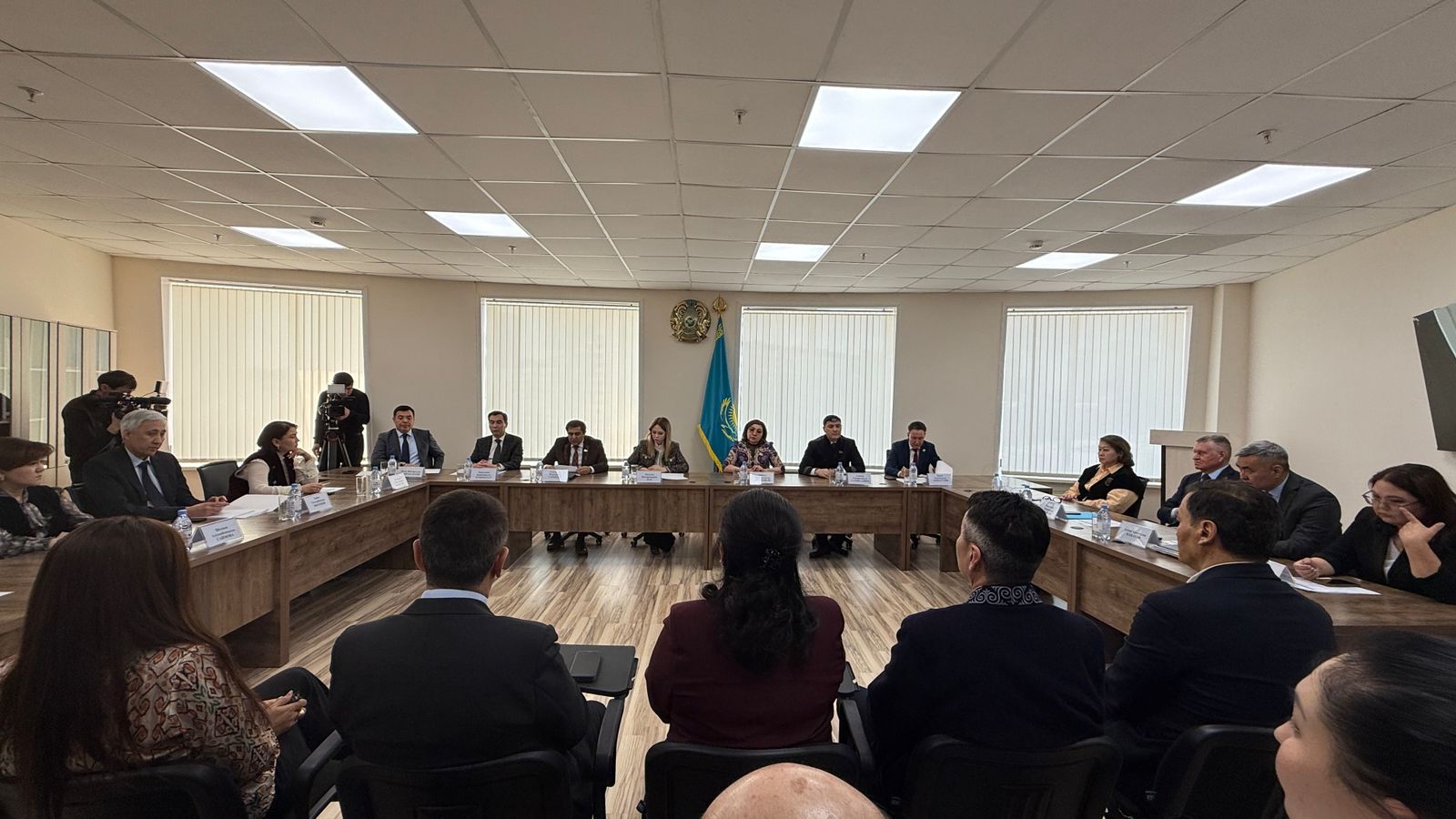 Мемлекетшіл жұмыс жалғасады