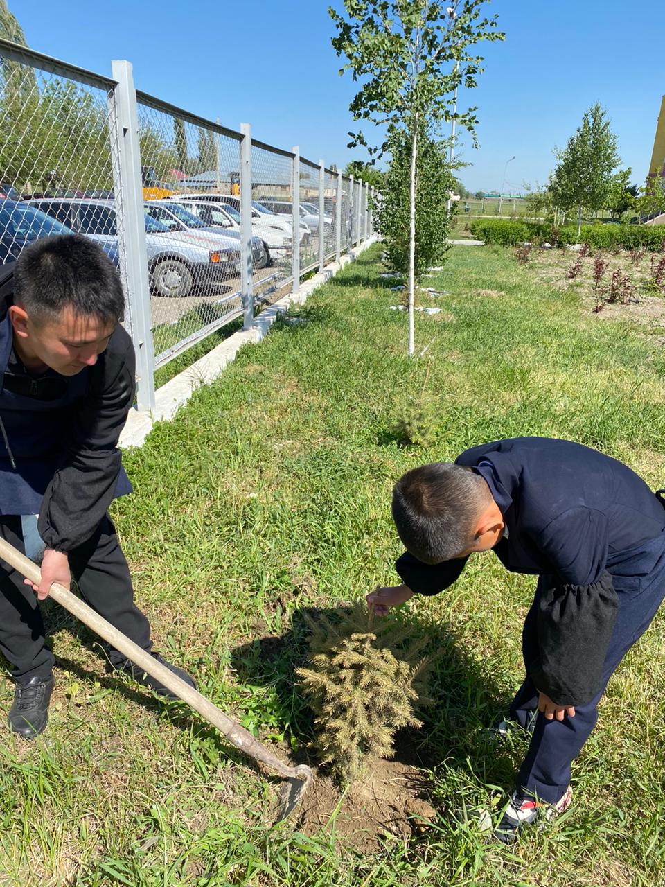 Желкілдеп өскен жас ұрпақ