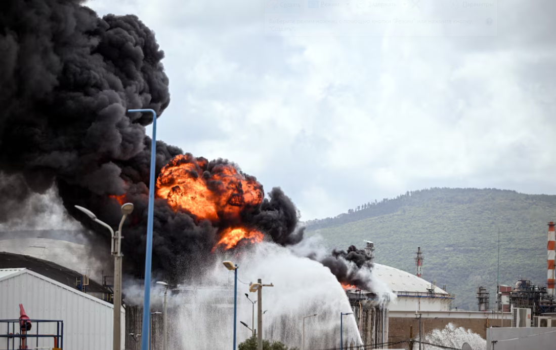 Иран Дубай жағалауындағы алып мұнай танкеріне соққы жасады