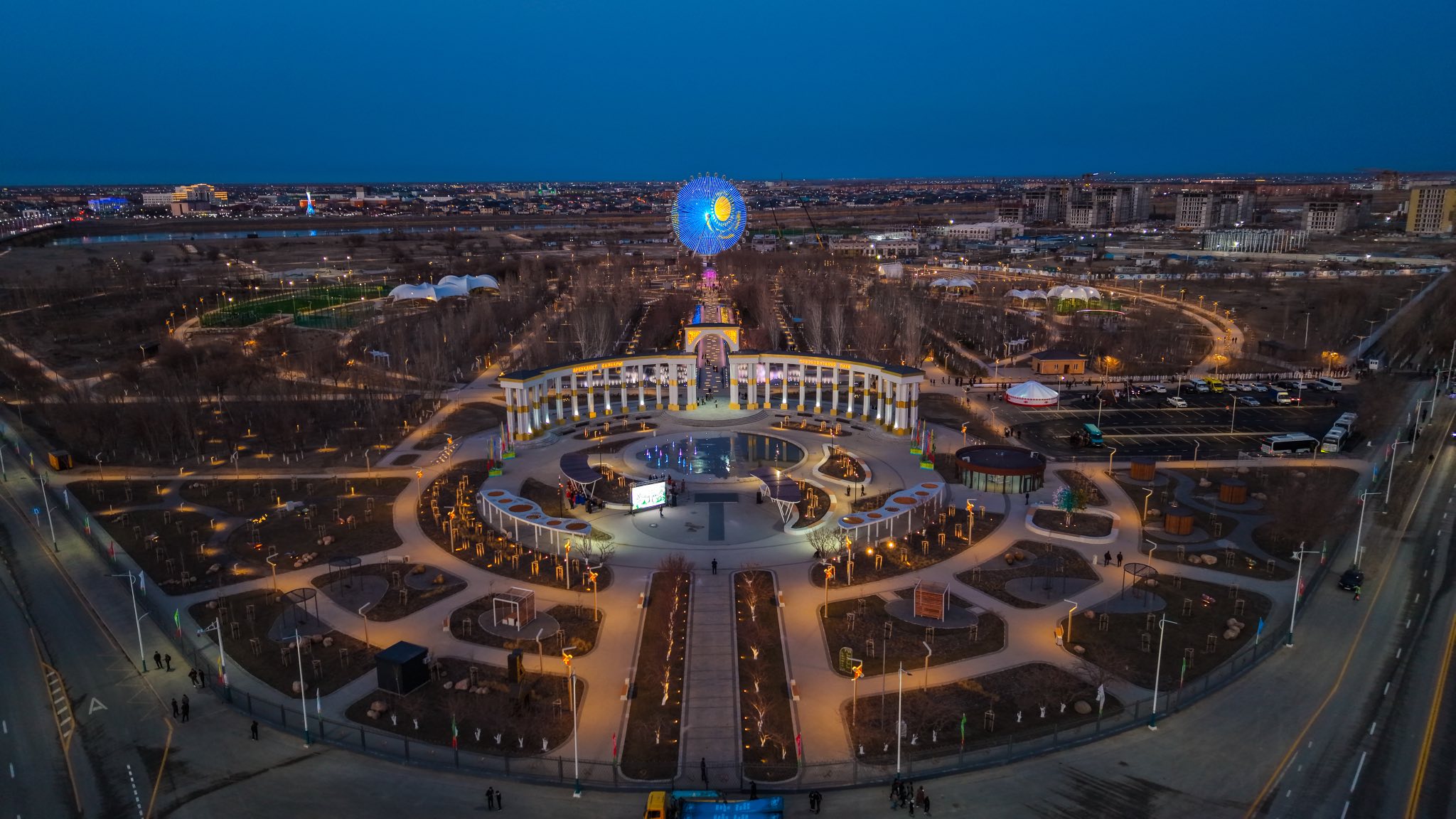 Көктем шуағын еселеген саябақ