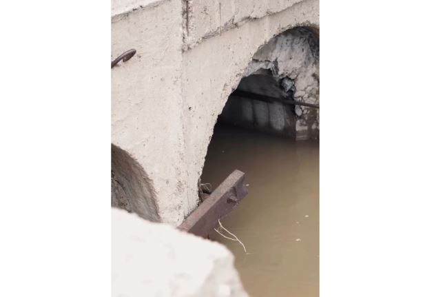 Дамбы жарылды: Астана – Қорғалжын жолын су шайып кетуі мүмкін бе?