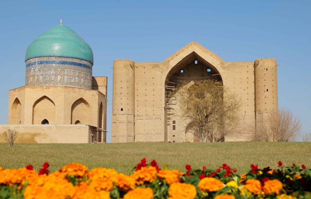 Әзірет сұлтан әлемі