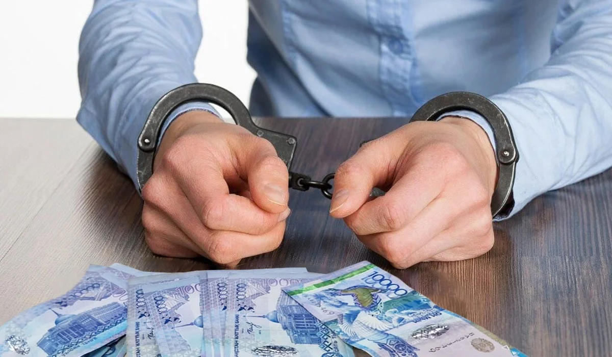 Павлодарда түзеу мекемесінің қызметкері пара алғаны үшін сотталды