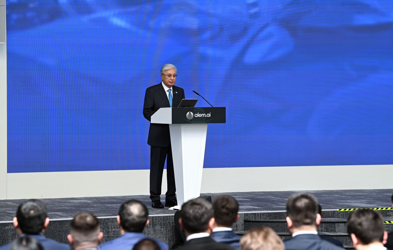 Президент: Озық ойлы жастар елімізді биік белестерге бастайды