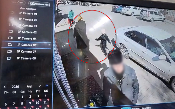 Ақтөбеде белгісіз біреу кішкентай қызды алып кетпек болған