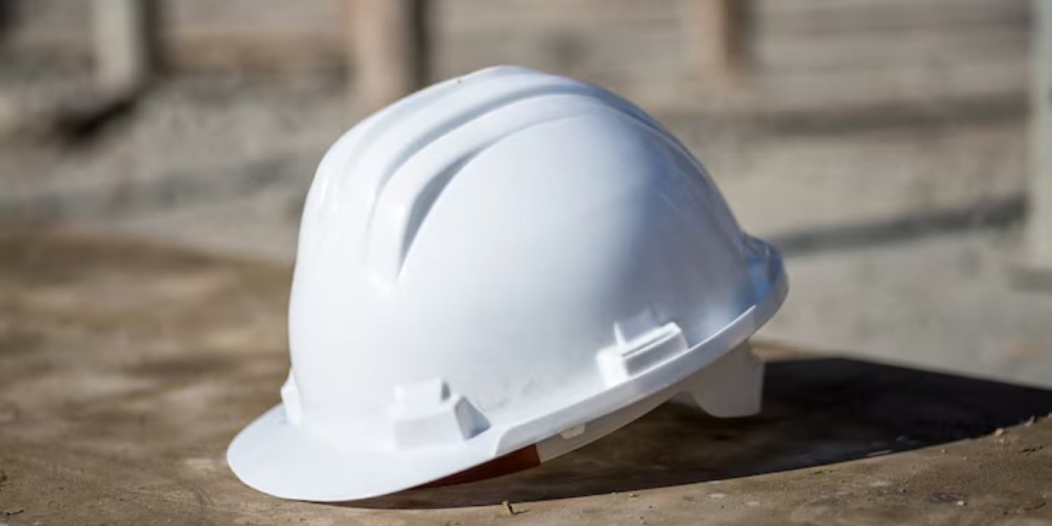 Ақтауда МАЭК-тің екі жұмысшысы тұз қышқылына күйіп қалды