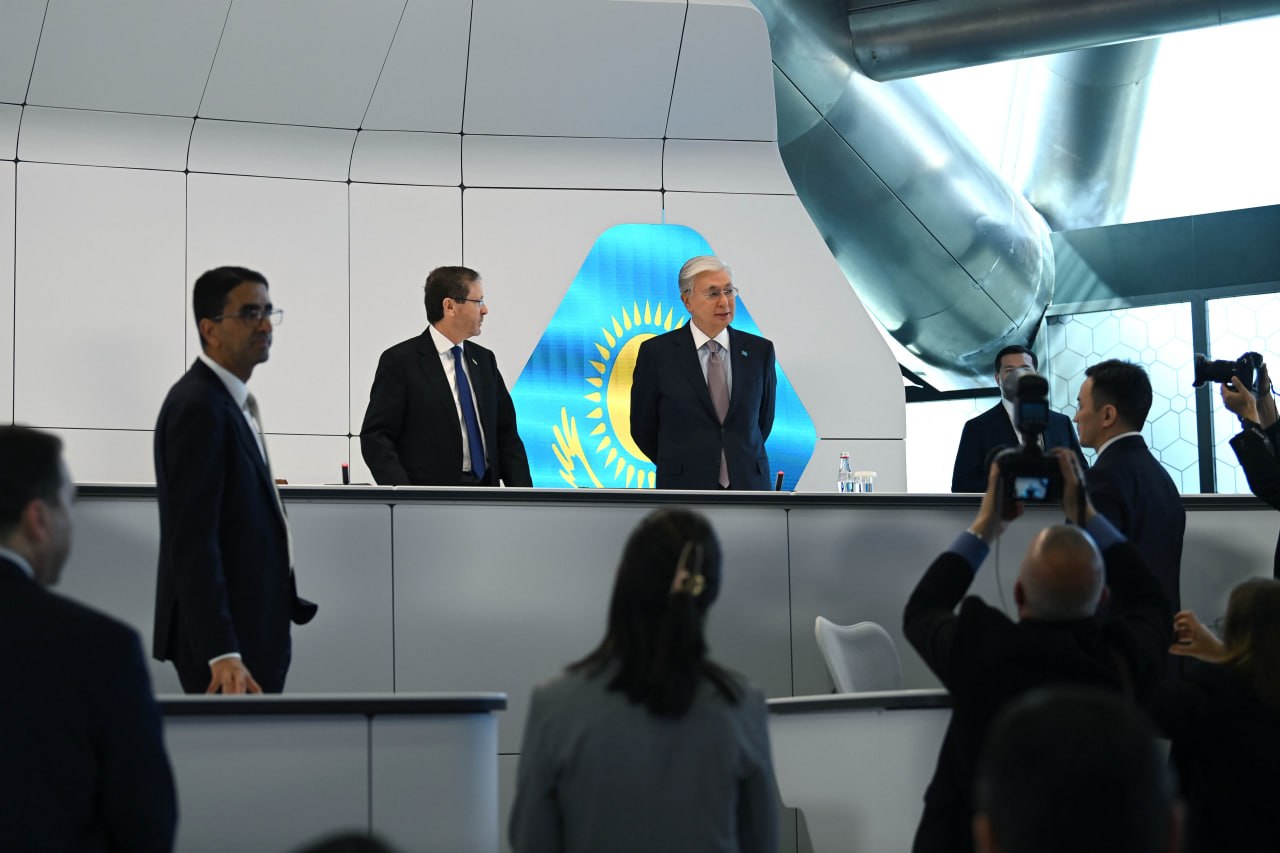 Қазақстан мен Израиль президенттері Alem.ai орталығына барды