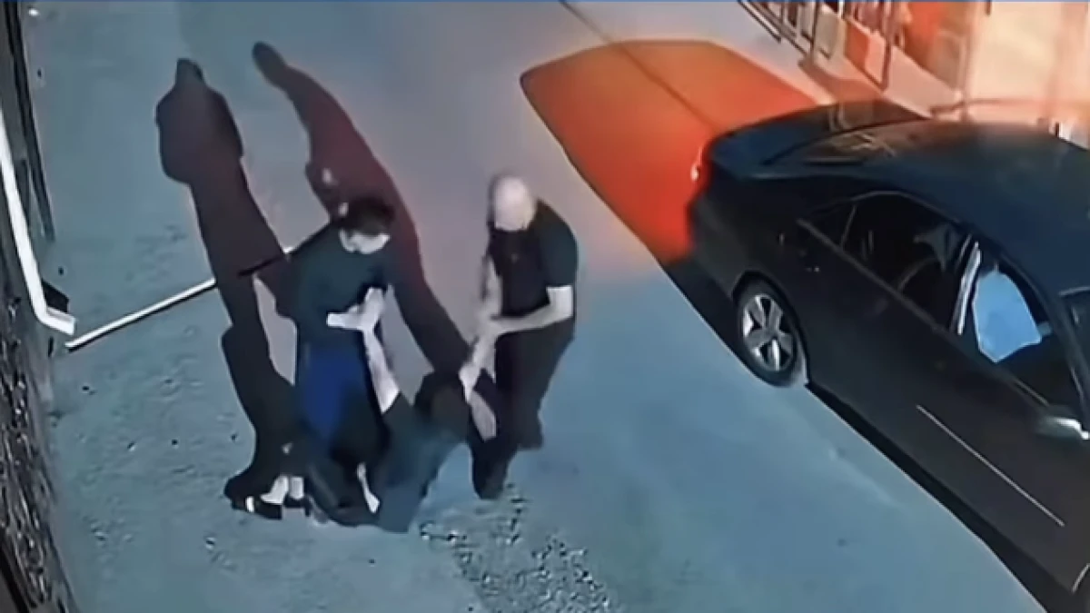 Желіде тараған видеодағы жігіт әскерге өз еркімен бара жатқанын айтты
