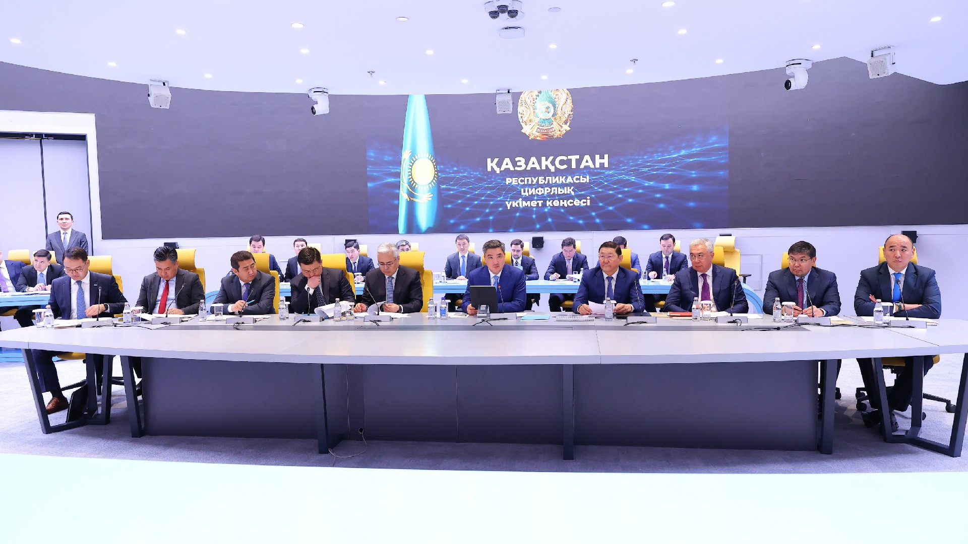 Олжас Бектенов: инвесторларды қорғауды күшейтіп, кедергілерді жою қажет