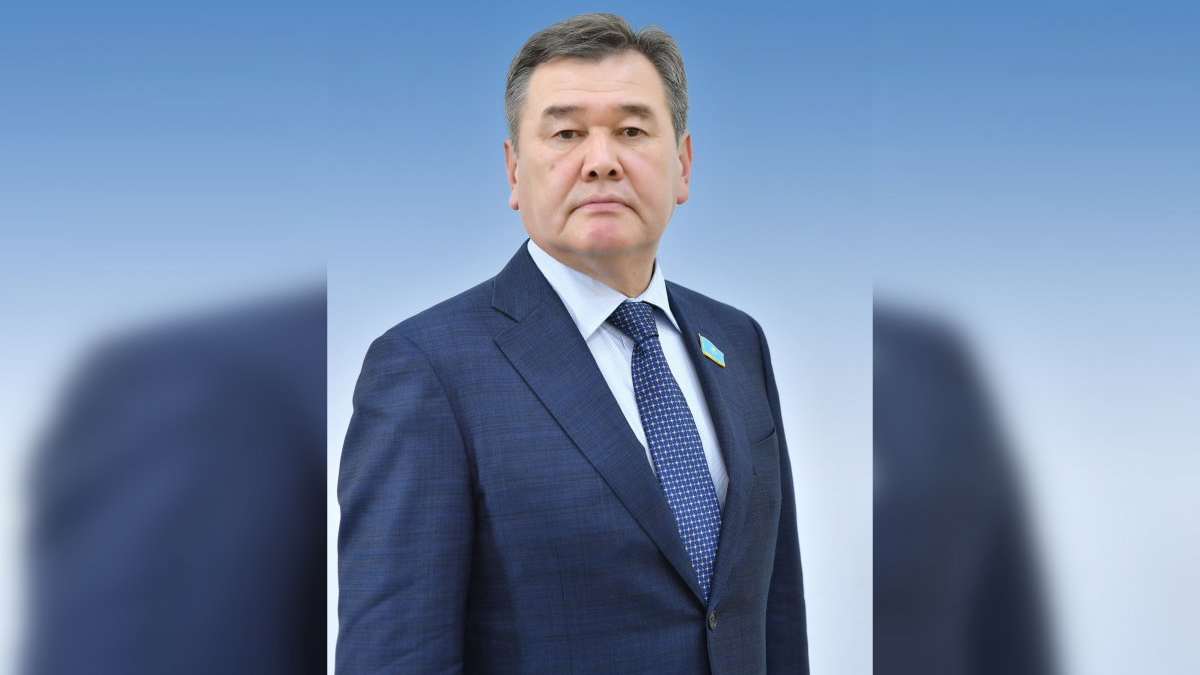Мәжіліс Мұрат Ергешбаевтың депутаттық өкілеттігін тоқтатты