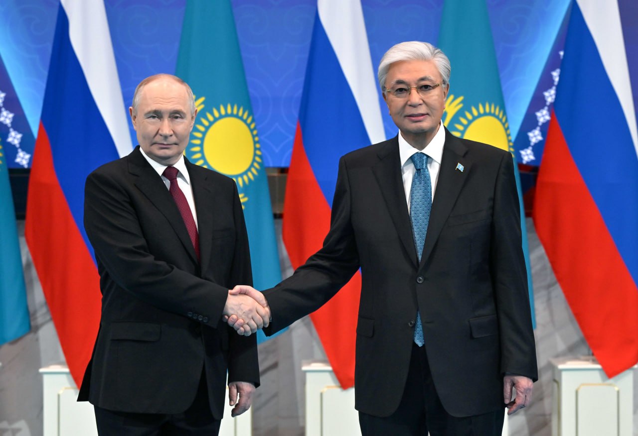 Қасым-Жомарт Тоқаев пен Владимир Путин шағын құрамда келіссөз жүргізді