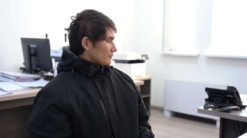 Сұлтан Сәрсемалиев сотта үш кісінің өліміне қатысты қылмысын мойындады
